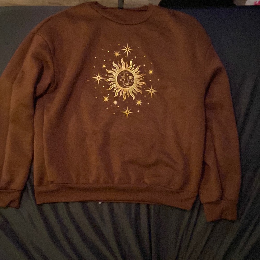Brown sweatshirt